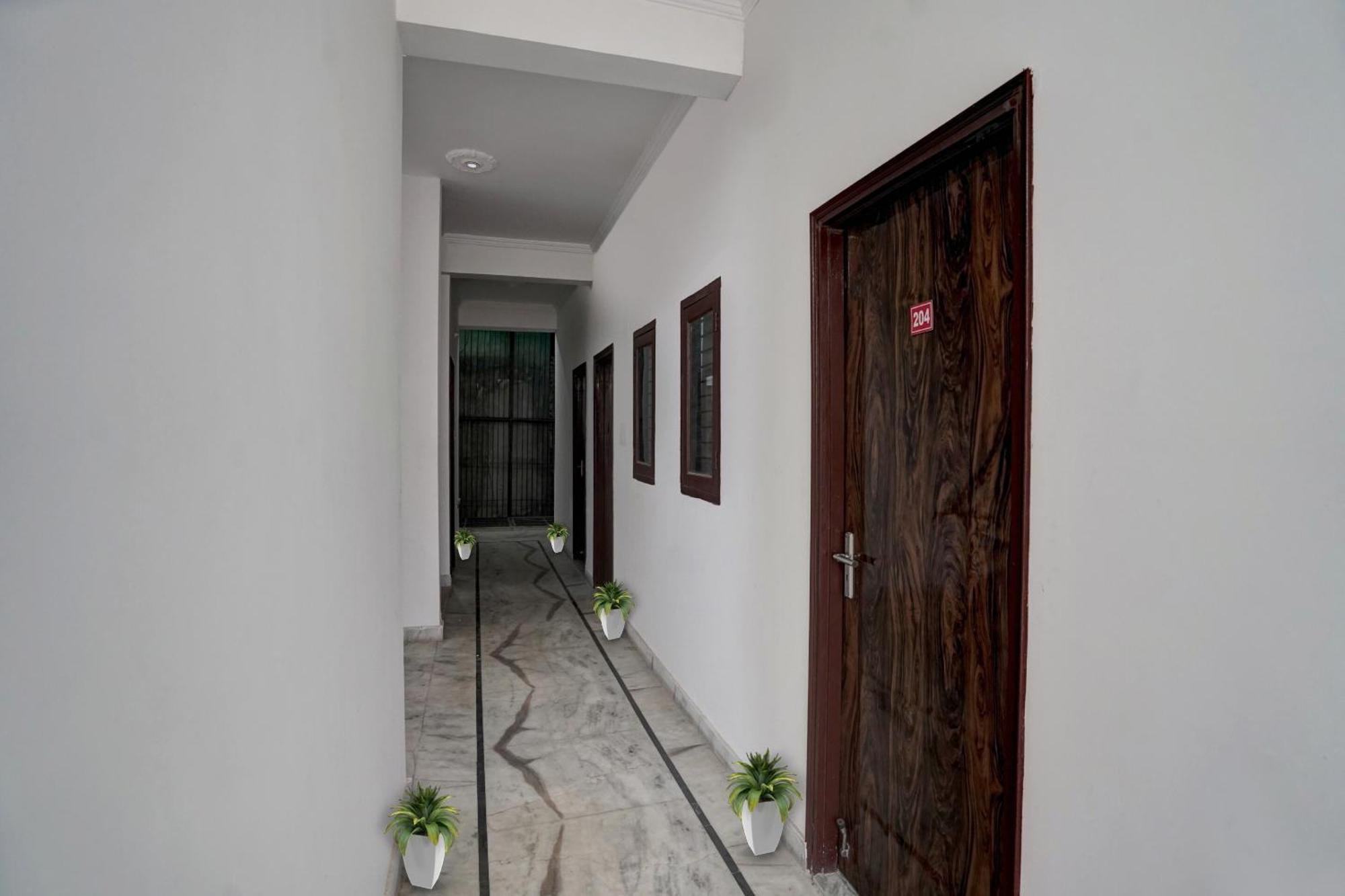 Collection O Samira Residency Near Botanic Garden Of Indian Republic Ξενοδοχείο Νόιντα Εξωτερικό φωτογραφία