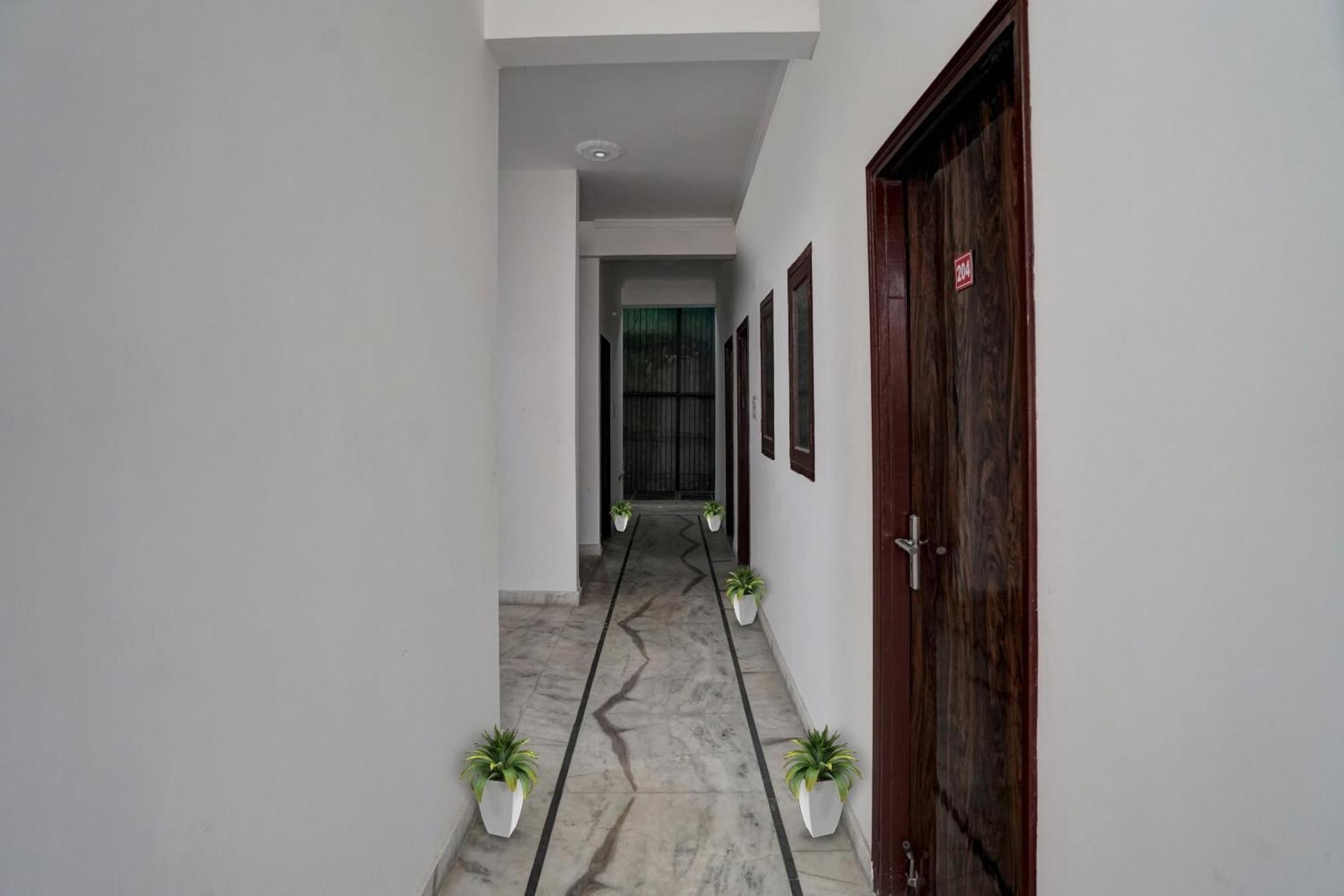 Collection O Samira Residency Near Botanic Garden Of Indian Republic Ξενοδοχείο Νόιντα Εξωτερικό φωτογραφία